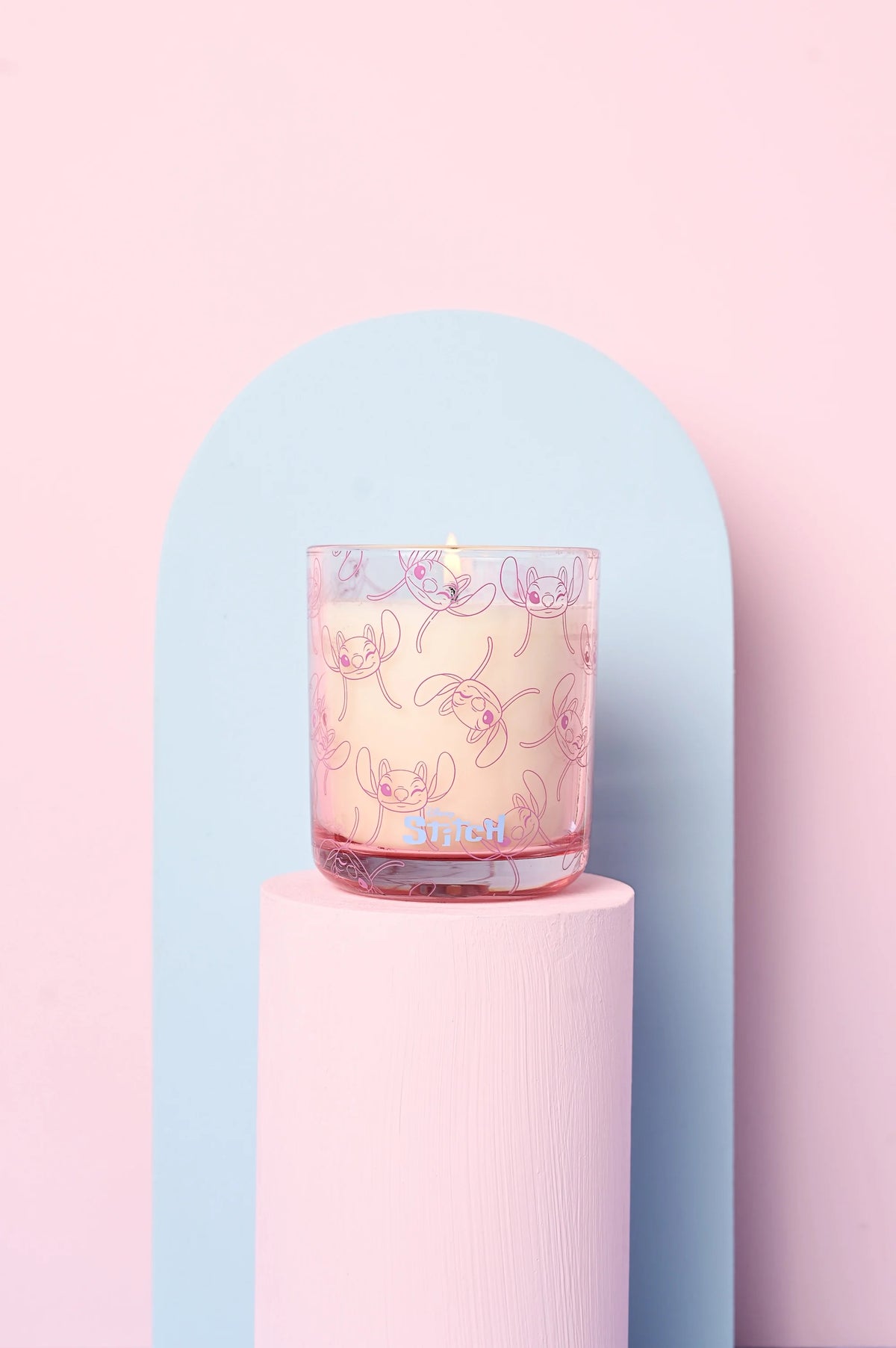 STITCH - Bougie Angel " Pêche et Magnolia"